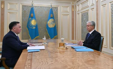 Глава государства встретился с председателем Верховного суда Асламбеком Мергалиевым