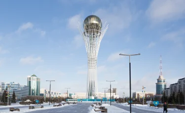 Шетелдіктер қызыға да, қызғана да қарайды – Президент елдегі әлеуметтік қызметтің дамуы туралы