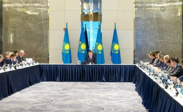 Правительство открыто к конструктивному диалогу с инвесторами во всех сферах — Олжас Бектенов