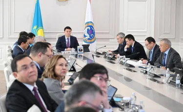 Алматыда тұрғындарды МӘМС жүйесімен қамтуды кеңейту шаралары талқыланды