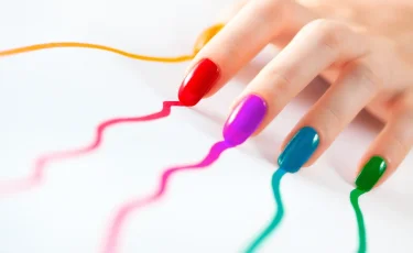 Прощай, маникюр: создано приложение, которое меняет цвет ногтей