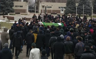 В Алматы простились с казахстанским актёром Муратом Бисенбиным