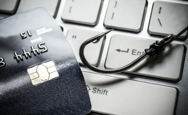 Алаяқтардың жаңа айласы: қазақстандықтарға ескерту жасалды