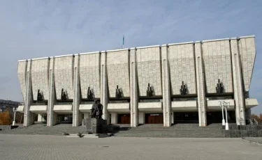 Слухи о «замороженной» стройке театра им. Мухтара Ауэзова прокомментировали в Минкультуры