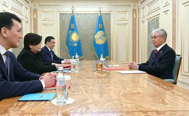 Глава государства встретился с председателем Конституционной комиссии