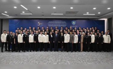 Президент Қаржылық мониторинг агенттігі қызметкерлерін марапаттады