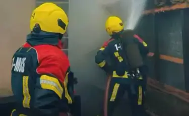 Пожар в Медеуском районе: загорелся частный дом (видео)