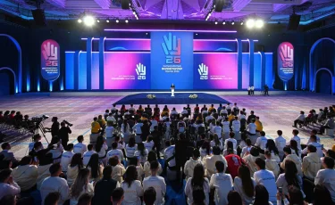 «Будущее Казахстана - в руках волонтеров»: Президент высказался о героизме молодежи