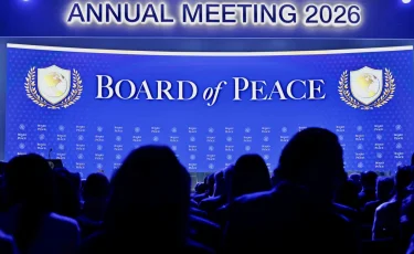 Мемлекет басшысы Давостағы Конгресс орталығына барды