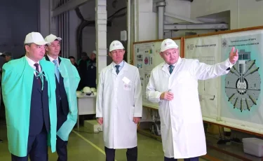 Олжас Бектенов ознакомился с промышленными зонами Алматы