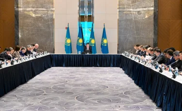 Үкімет барлық салада инвесторлармен сындарлы диалог орнатуға әзір – Олжас Бектенов