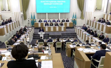 Серік Егізбаев Конституциялық реформаның негізін құрайтын үш стратегиялық тіректі белгілеп берді