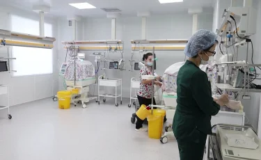 С пополнением: в новогоднюю ночь в перинатальном центре Актобе родились две двойни