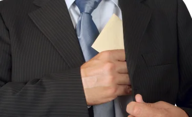 Тоқаев: Сыбайлас жемқорлықпен күрес мемлекеттік саясаттың басым бағыты болып қала береді