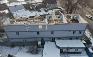 В Алматы продолжается работа по сносу незаконных объектов