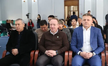 Сенаторлар Алматының бизнес қауымдастығымен Конституция жобасын талқылады