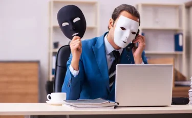 Кредиты по телефону: как мошенники украли у казахстанцев 125 млн тенге