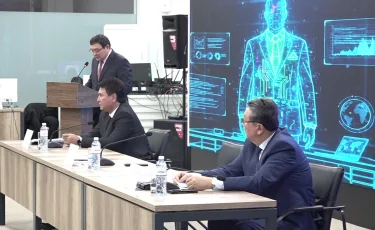 Сервис вместо бумажек: алматинских госслужащих призвали снижать бюрократию