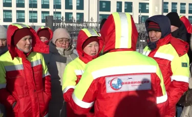 Еңбегіміз еленбейді: Астанада медициналық авиация қызметкерлері наразылық білдірді