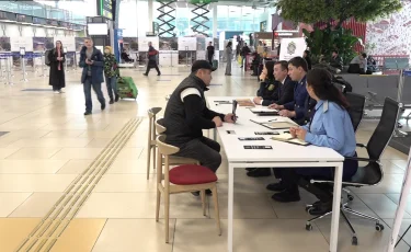 Два паспорта - одно нарушение: авиационная прокуратура провела разъяснительную акцию