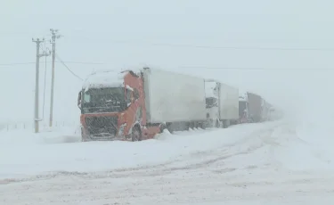 Қарағанды облысында 850 автокөлік қар құрсауында қалды