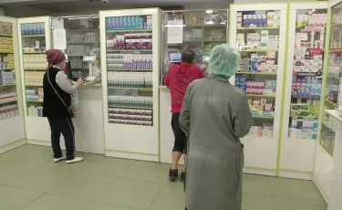 Дәріханалардағы заңбұзушылықтар: мерзімі өткен немесе тегін дәрілер сатылған