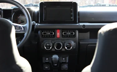 Время сенсоров прошло: Китай обязал производителей вернуть физические кнопки в автомобили