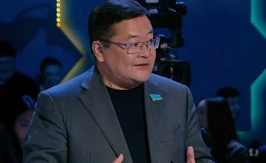 Айдос Сарым: Конституционные изменения - ответ на глобальные вызовы