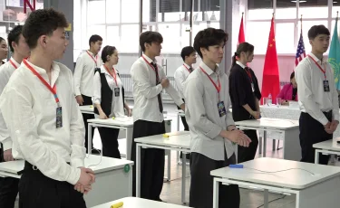 XXI ғасыр көшбасшысы: Алматыда колледж студенттері зияткерлік сайыста бақ сынады