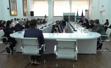 ҚазҰУ-де референдум өткізудің конституциялық-құқықтық негізі талқыланды