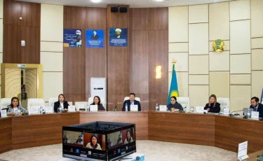 Члены научно-экспертного совета АНК обсудили проект Конституции