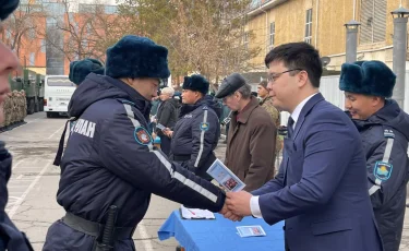 «Заң және тәртіп» қағидаты: Алматыда Ұлттық ұлан сарбаздары қызметке кірісті
