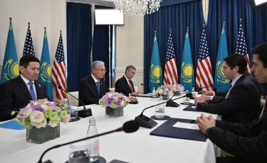 Президент встретился с топ-менеджерами крупных компаний в Вашингтоне