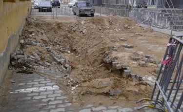 Дом после взрыва: в Актау жители многоэтажки несколько месяцев остаются без газа