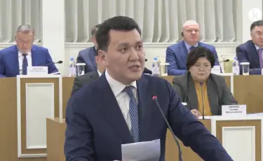 Разница колоссальная — Ерлан Карин о различиях между действующей Конституцией и новым Основным законом