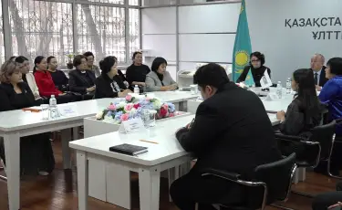Конституциялық реформа - қоғам дамуының негізі: кітапханашылар Ата заңның жаңа жобасын қолдады