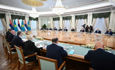 Президенты Казахстана и Сербии провели переговоры в расширенном формате