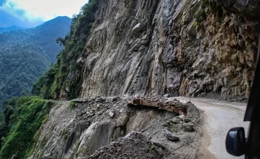 Семь самых опасных дорог мира: маршруты, по которым страшно ехать (видео)