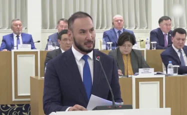 Конституция жобасын бүкілхалықтық дауыс беру үшін референдумға шығаруды ұсынамын - Айдарбек Қожаназаров