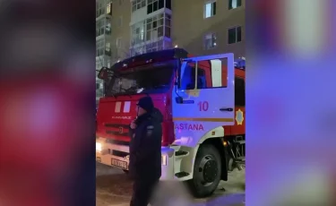 Пожар в Астане: огнеборцы эвакуировали жильцов многоэтажки