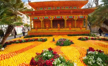 Фестиваль лимонов: самый ароматный и необычный праздник проходит во Франции (видео)