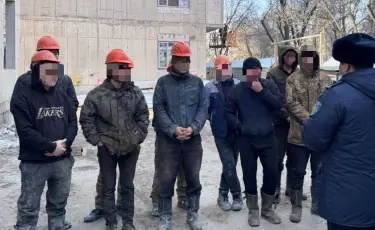 Без документов и прописки: в Алматы выявили нарушителей миграционных правил