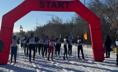 Акмолинцы поддержали участников зимней Олимпиады лыжным забегом