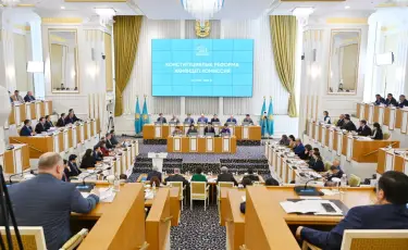 Еліміз алғашқылардың бірі болып цифрлық деректерді қорғау нормасын Ата Заңға енгізіп отыр – Ерлан Қарин