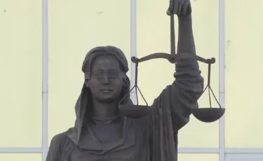 Астанада 2,1 млрд теңге жымқырған құрылыс компаниясының басшысы сотталды