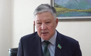 Шакарым Буктугутов: Казахстан переходит к президентско-парламентской модели