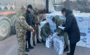 ҰҚК 150 мың қорап темекіні заңсыз өткізбек болғандарды ұстады