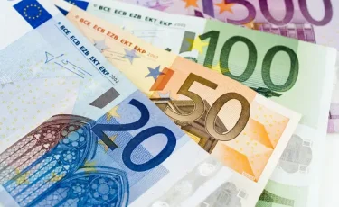 Курс валют в обменниках Алматы и Астаны на 1 февраля