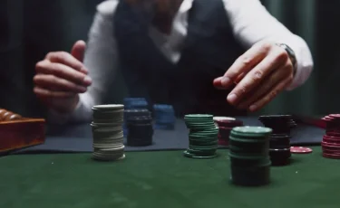 Заңсыз казино қызметі: Қазақстанда екі адамға халықаралық іздеу жарияланды