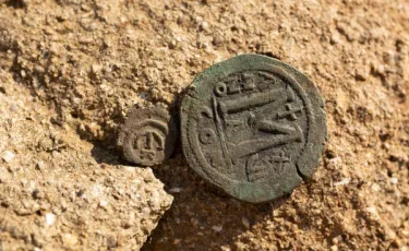 Археологическая находка: древние византийские монеты обнаружены в Мангистау